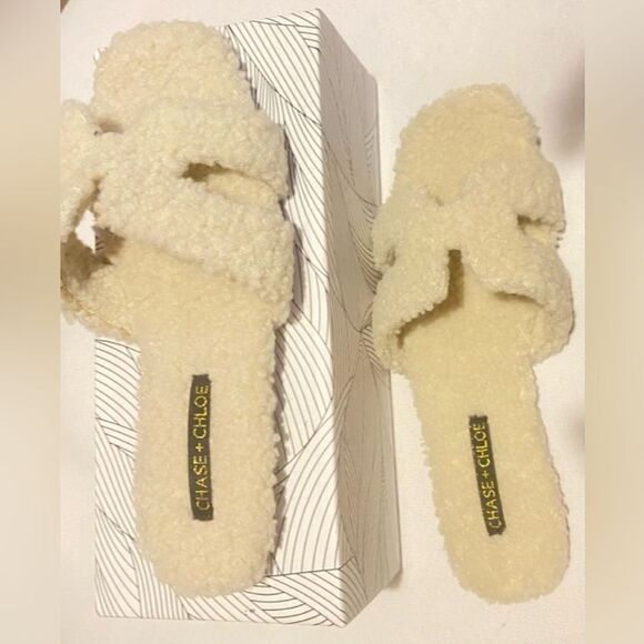 🛍️Chase +Chloe Beige size:9 Cosy Slippers feature a super cushy footed 💥 - Picture 7 of 7